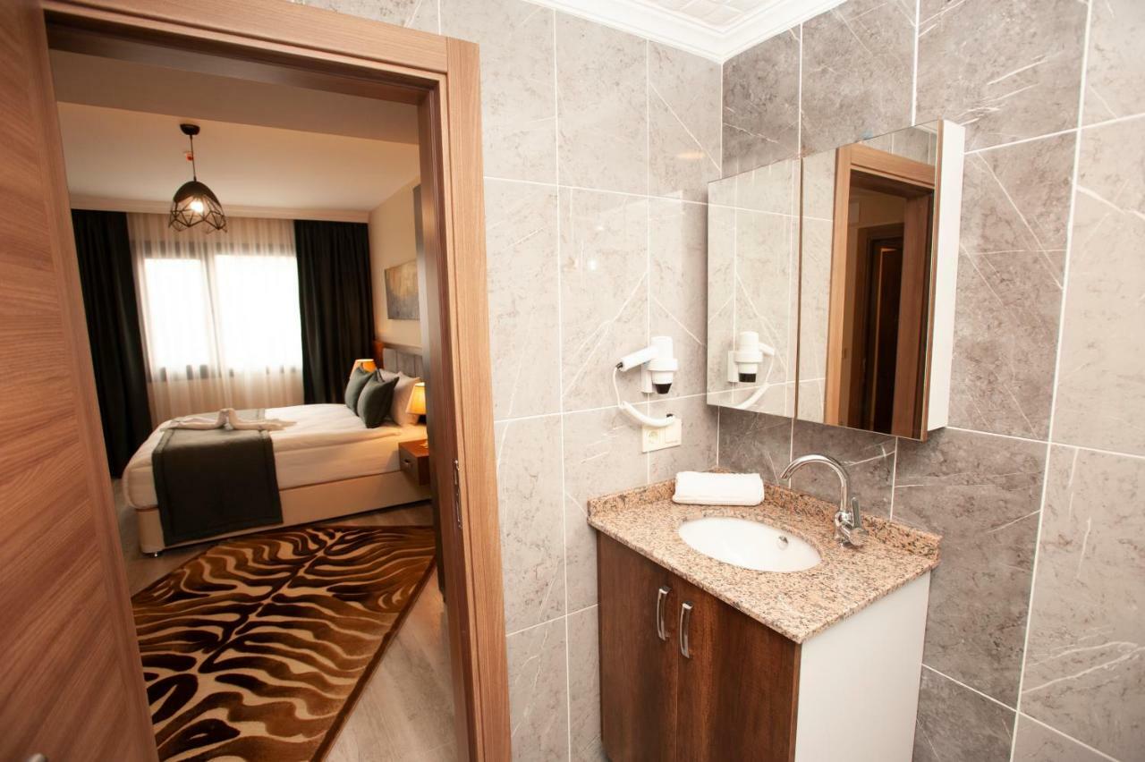 Empula & Residences